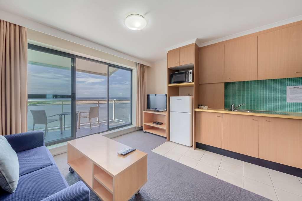 Oaks The Entrance Waterfront Suites Номер фото